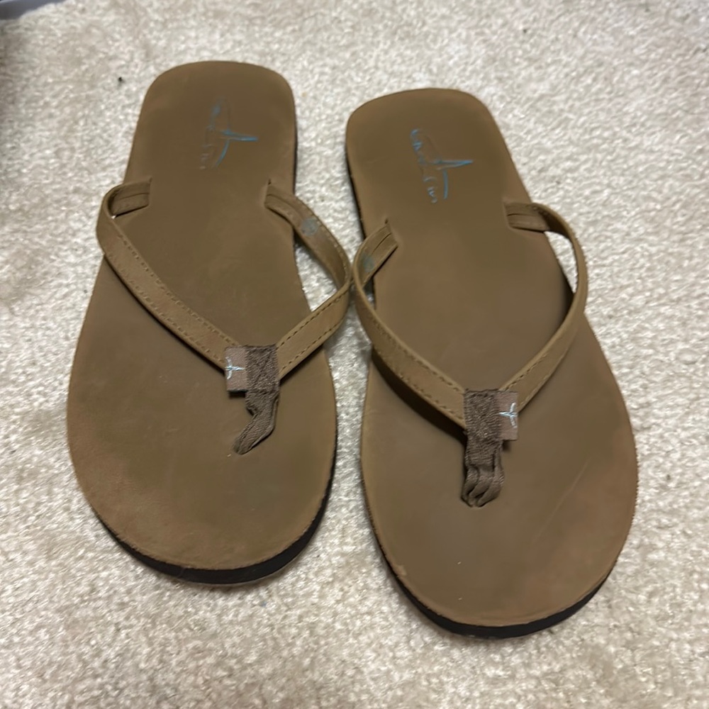 Blue fin flip flops, worn maybe 3 times